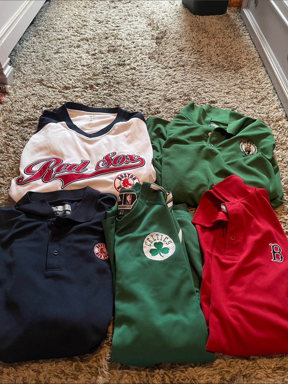 5 SPORTS JERSEYS!! Xl and XXL